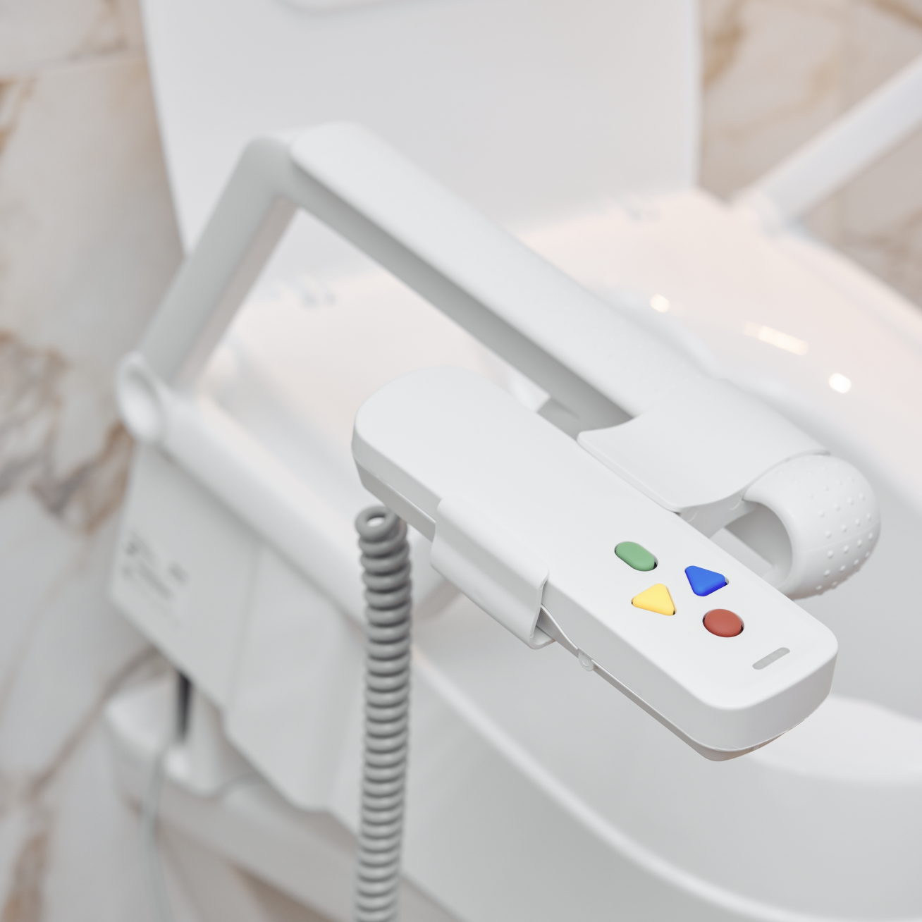 Elektra valdomas tualeto paaukštinimas eTSE 3 Elektra valdomas tualeto paaukštinimas eTSE 3
